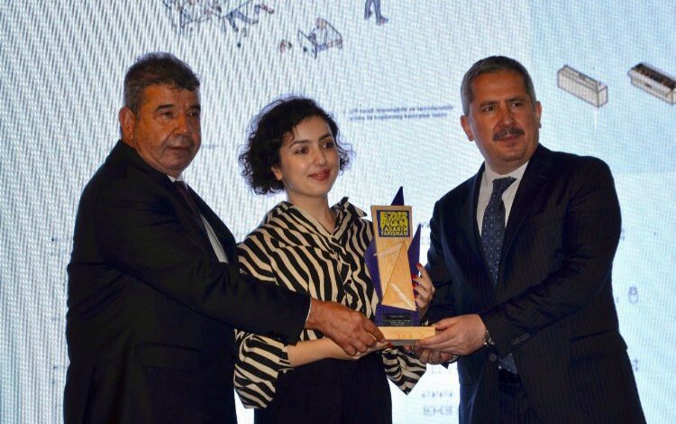 Ezber Bozan Tasarımcılar ödüllerine kavuştu Ezber Bozan Tasarımcılar ödüllerine kavuştu