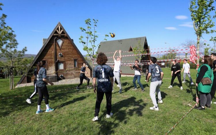 Bursa İnegöl’de ‘Nöbetçi Kitaphanelere’ bahar geldi Bursa İnegöl’de ‘Nöbetçi Kitaphanelere’ bahar geldi