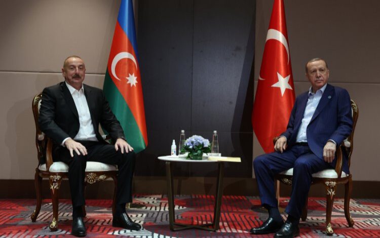 Cumhurbaşkanı Erdoğan Azerbaycanlı mevkidaşıyla görüştü Cumhurbaşkanı Erdoğan Azerbaycanlı mevkidaşıyla görüştü