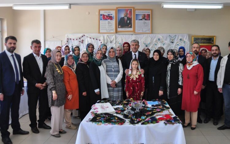 Kütahyalı kadınlar üretiyor Kütahyalı kadınlar üretiyor